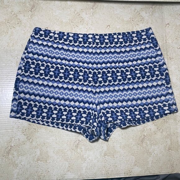 Forever 21 Womens Geometric Pattern Blue White Woven Short Shorts Casual Beach - Picture 1 of 8